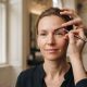 Asymmetrische Augenbrauen korrigieren in Wien: Der professionelle Guide